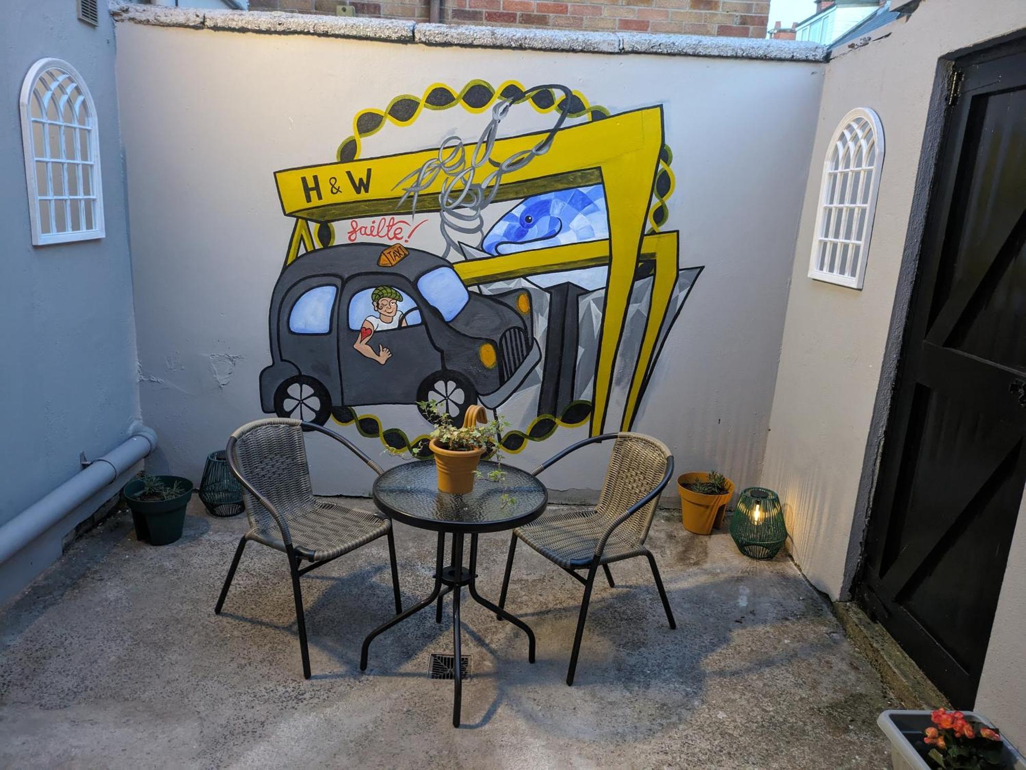 Maire Toireasa - Cosy Refurbished Property In The Gaeltacht Quarter ベルファスト 部屋 写真