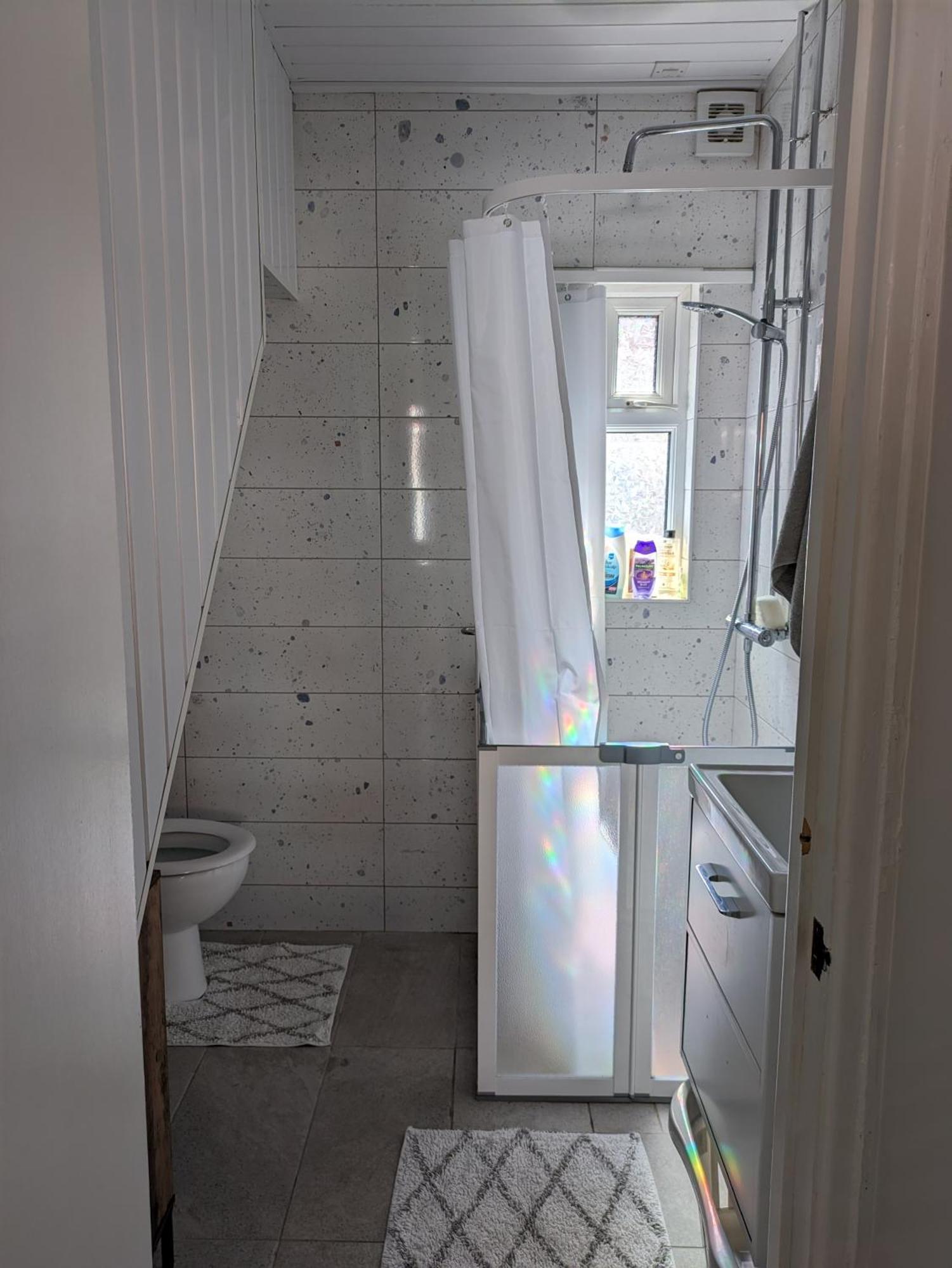 Maire Toireasa - Cosy Refurbished Property In The Gaeltacht Quarter ベルファスト 部屋 写真